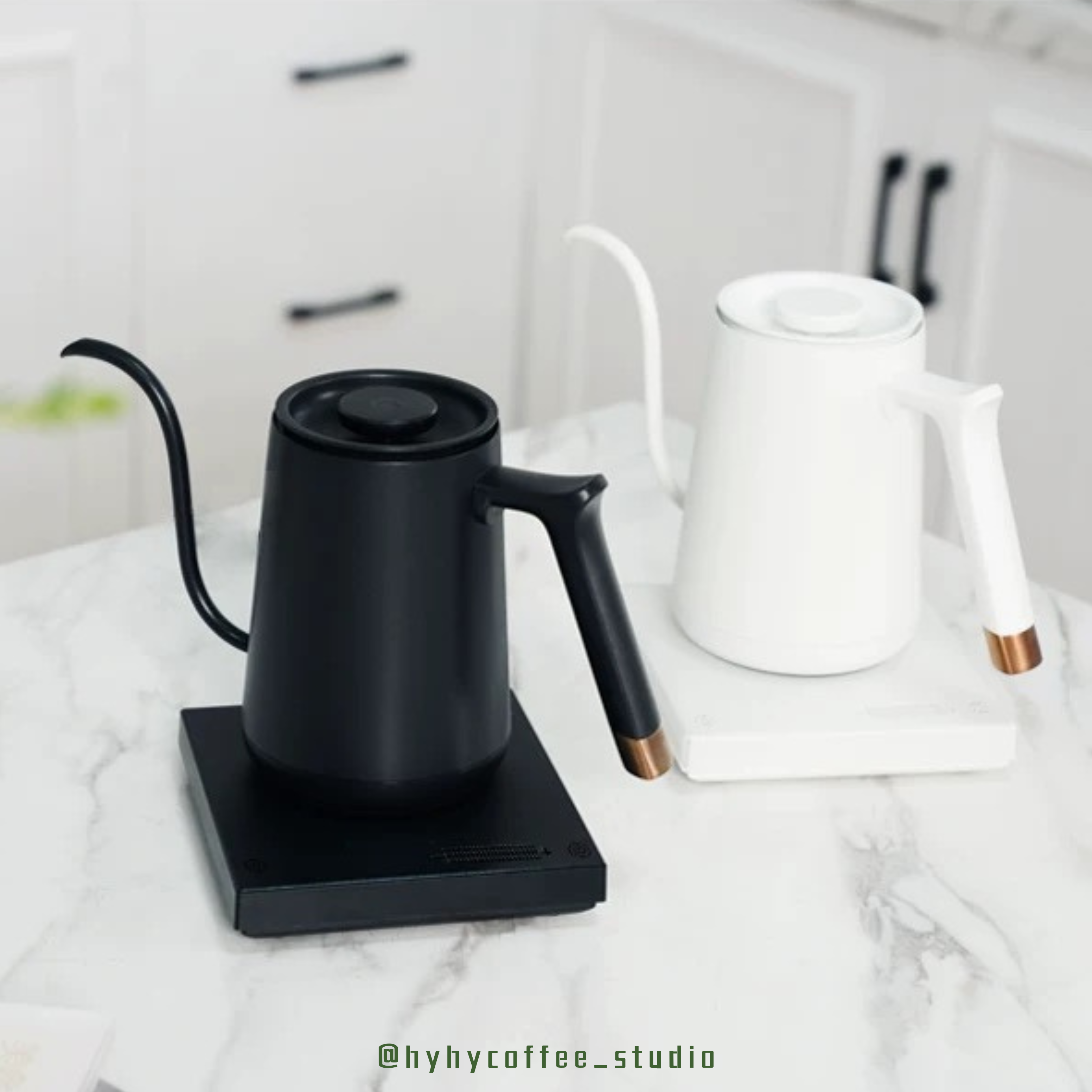 TIMEMORE泰摩 | 魚Smart電子溫控細咀咖啡手沖壺 600ml (黑白, 220V 香港插頭)【1年保養】